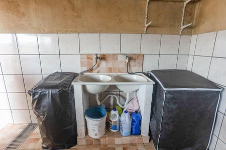 Casa à venda com 180m², 3 quartos e 2 vagas Casa à venda com 180m², 3 quartos e 2 vagasÁrea de serviço