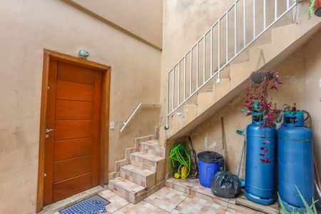 Casa à venda com 180m², 3 quartos e 2 vagas Casa à venda com 180m², 3 quartos e 2 vagasQuintal