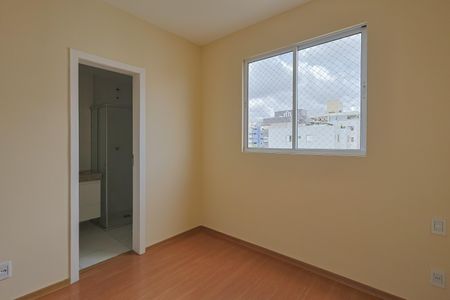 Apartamento à venda com 72m², 3 quartos e 2 vagasQuarto 3 - Suíte