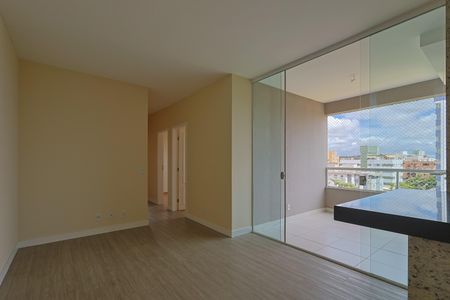 Sala de apartamento à venda com 3 quartos, 72m² em Castelo, Belo Horizonte