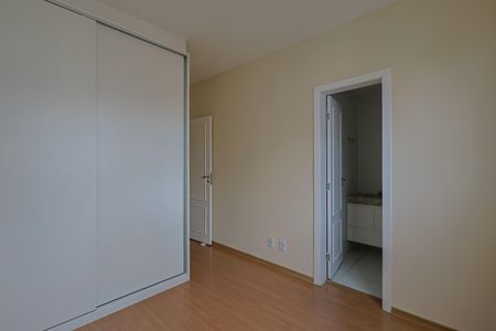Apartamento à venda com 72m², 3 quartos e 2 vagasQuarto 3 - Suíte