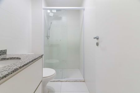 Apartamento para alugar com 68m², 3 quartos e 1 vaga Apartamento para alugar com 68m², 3 quartos e 1 vagaBanheiro