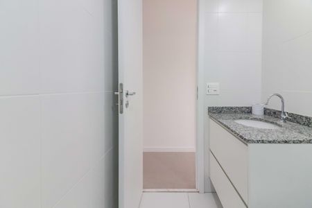 Apartamento para alugar com 68m², 3 quartos e 1 vaga Apartamento para alugar com 68m², 3 quartos e 1 vagaBanheiro