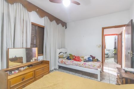 Casa para alugar com 50m², 2 quartos e 3 vagas Casa para alugar com 50m², 2 quartos e 3 vagasQuarto 2