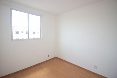 Quarto 2 de apartamento para alugar com 2 quartos, 45m² em Chácaras Reunidas Santa Terezinha, Contagem