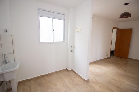 Apartamento para alugar com 45m², 2 quartos e 1 vaga Apartamento para alugar com 45m², 2 quartos e 1 vagaCozinha e Área de Serviço