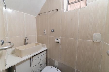 Banheiro Social de casa para alugar com 1 quarto, 35m² em Vila Monte Alegre, São Paulo