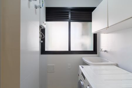 Apartamento para alugar com 100m², 2 quartos e 1 vaga Apartamento para alugar com 100m², 2 quartos e 1 vagaÁrea de Serviço