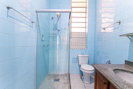 Casa à venda com 149m², 2 quartos e 2 vagas Casa à venda com 149m², 2 quartos e 2 vagasBanheiro