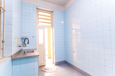 Casa à venda com 149m², 2 quartos e 2 vagas Casa à venda com 149m², 2 quartos e 2 vagasCozinha