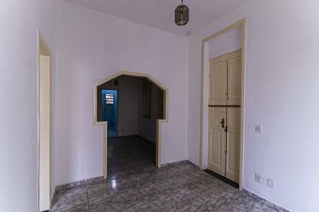 Casa à venda com 149m², 2 quartos e 2 vagas Casa à venda com 149m², 2 quartos e 2 vagasSala