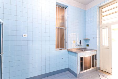 Casa à venda com 149m², 2 quartos e 2 vagas Casa à venda com 149m², 2 quartos e 2 vagasCozinha