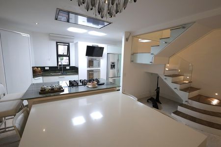 Apartamento à venda com 179m², 2 quartos e 3 vagasCozinha