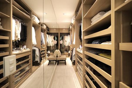 Apartamento à venda com 179m², 2 quartos e 3 vagasCloset