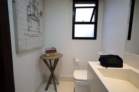 Apartamento à venda com 179m², 2 quartos e 3 vagasBanheiro Sala de TV / Quarto Suíte 1