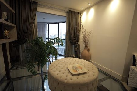 Apartamento à venda com 179m², 2 quartos e 3 vagasQuarto Suíte 2