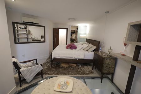 Apartamento à venda com 179m², 2 quartos e 3 vagasQuarto Suíte 2