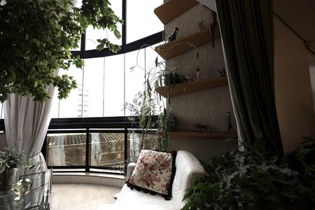 Apartamento à venda com 179m², 2 quartos e 3 vagasSacada