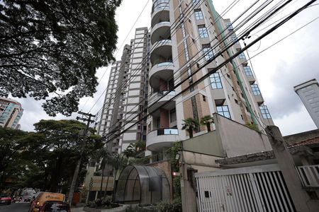 Apartamento à venda com 179m², 2 quartos e 3 vagasFachada