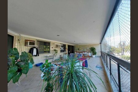 Apartamento à venda com 160m², 3 quartos e 2 vagas