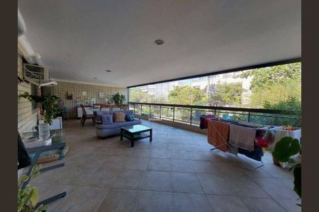 Apartamento à venda com 160m², 3 quartos e 2 vagas