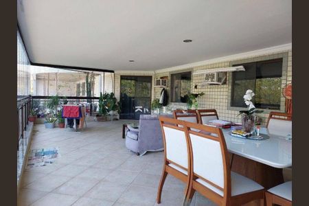 Apartamento à venda com 160m², 3 quartos e 2 vagas