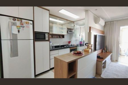 Apartamento à venda com 71m², 2 quartos e 1 vaga