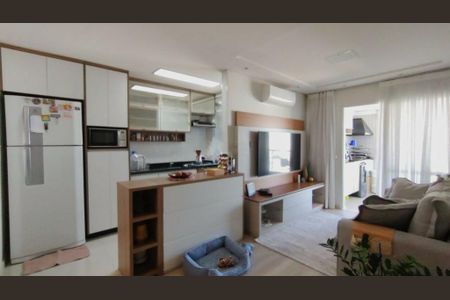 Apartamento à venda com 71m², 2 quartos e 1 vaga