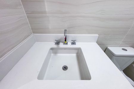 Studio para alugar com 25m², 1 quarto e sem vaga Studio para alugar com 25m², 1 quarto e sem vagaBanheiro Social