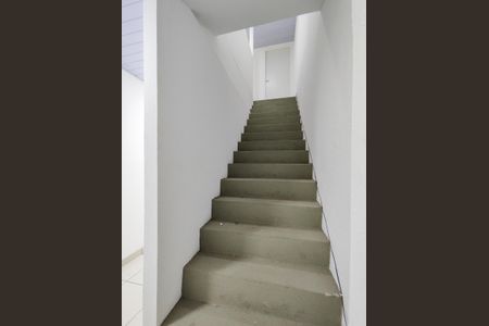 Studio para alugar com 12m², 1 quarto e sem vagaEscada