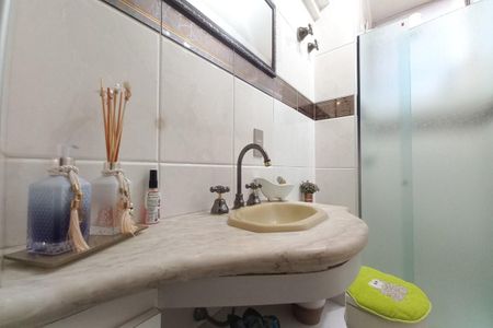 Apartamento à venda com 158m², 4 quartos e 2 vagasBanheiro da Suíte