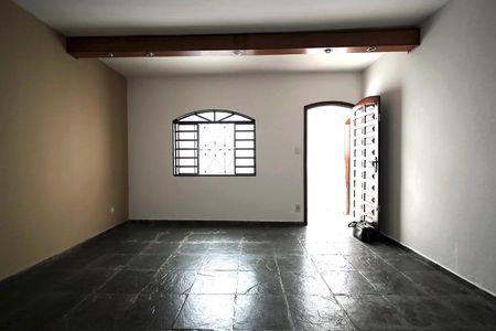 Sala de casa para alugar com 3 quartos, 256m² em Vila Vitória, Santo André