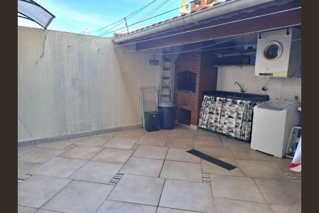 Casa à venda com 130m², 3 quartos e 3 vagas