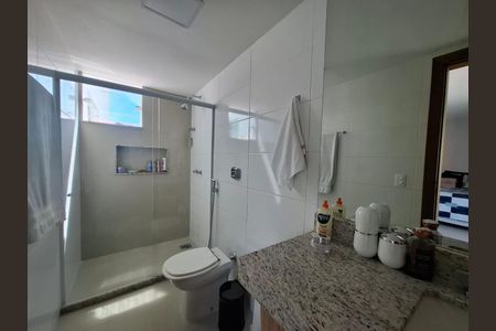 Casa à venda com 7 quartos, 297m² em Itaipu, Niterói