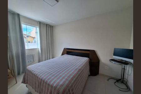 Casa à venda com 7 quartos, 297m² em Itaipu, Niterói