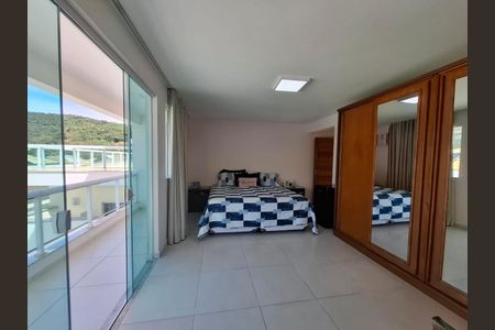 Casa à venda com 7 quartos, 297m² em Itaipu, Niterói