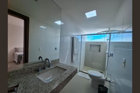 Casa à venda com 7 quartos, 297m² em Itaipu, Niterói