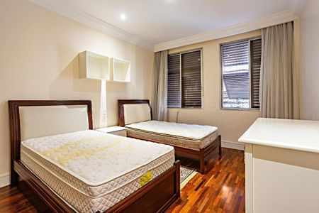 Apartamento à venda com 380m², 4 quartos e 2 vagas