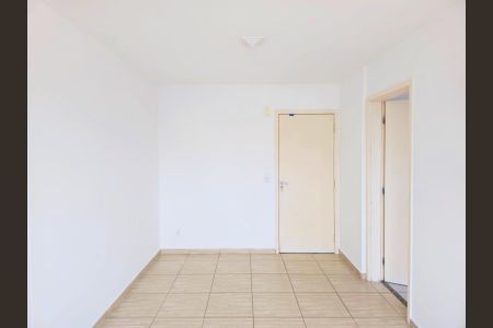 Sala  de apartamento para alugar com 2 quartos, 47m² em Vila das Palmeiras, Guarulhos