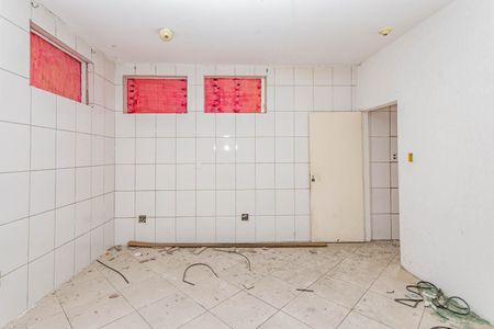 Casa à venda com 280m², 2 quartos e 2 vagasCozinha