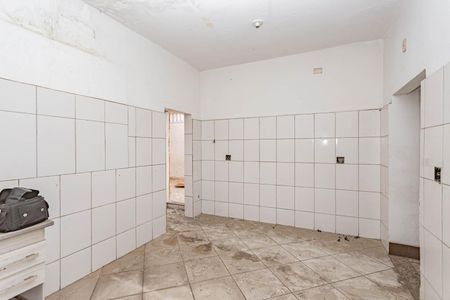 Casa à venda com 280m², 2 quartos e 2 vagasCozinha