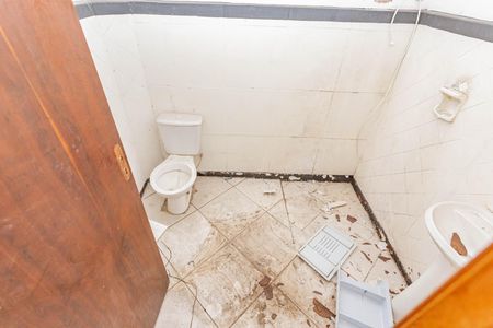 Casa à venda com 280m², 2 quartos e 2 vagasBanheiro 1