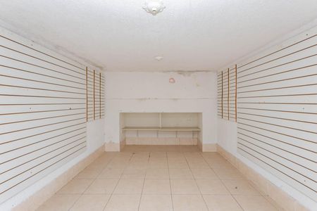 Casa à venda com 280m², 2 quartos e 2 vagasGaragem