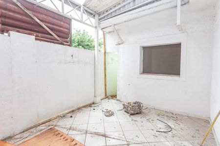 Casa à venda com 280m², 2 quartos e 2 vagasQuintal
