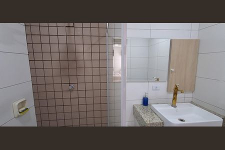 Casa à venda com 147m², 3 quartos e 3 vagasBanheiro Suíte 2