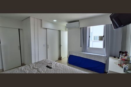 Casa à venda com 147m², 3 quartos e 3 vagasSuíte 2