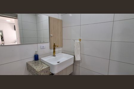 Casa à venda com 147m², 3 quartos e 3 vagasBanheiro Suíte 2