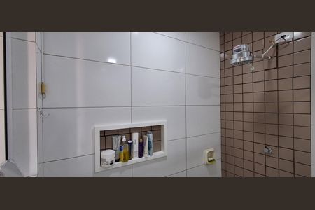 Casa à venda com 147m², 3 quartos e 3 vagasBanheiro Suíte 2