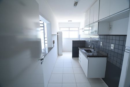 Apartamento para alugar com 167m², 3 quartos e 2 vagasCozinha