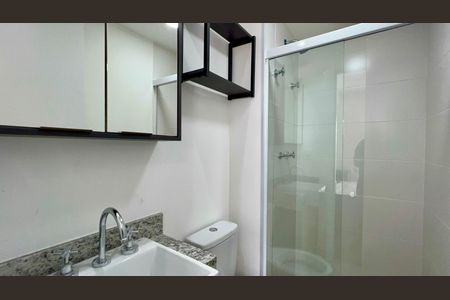 Studio para alugar com 25m², 1 quarto e sem vaga Studio para alugar com 25m², 1 quarto e sem vagaBanheiro